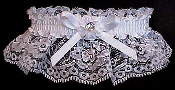 Toss Crystal Rhinestone Wedding Garter Bridal Garter on white lace. garders, garder